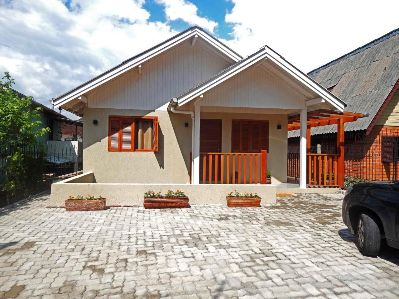 Flats Ouro Gramado Localizado A 900 Metros Da Entrada Do Centro De Gramado Apartment Exterior photo